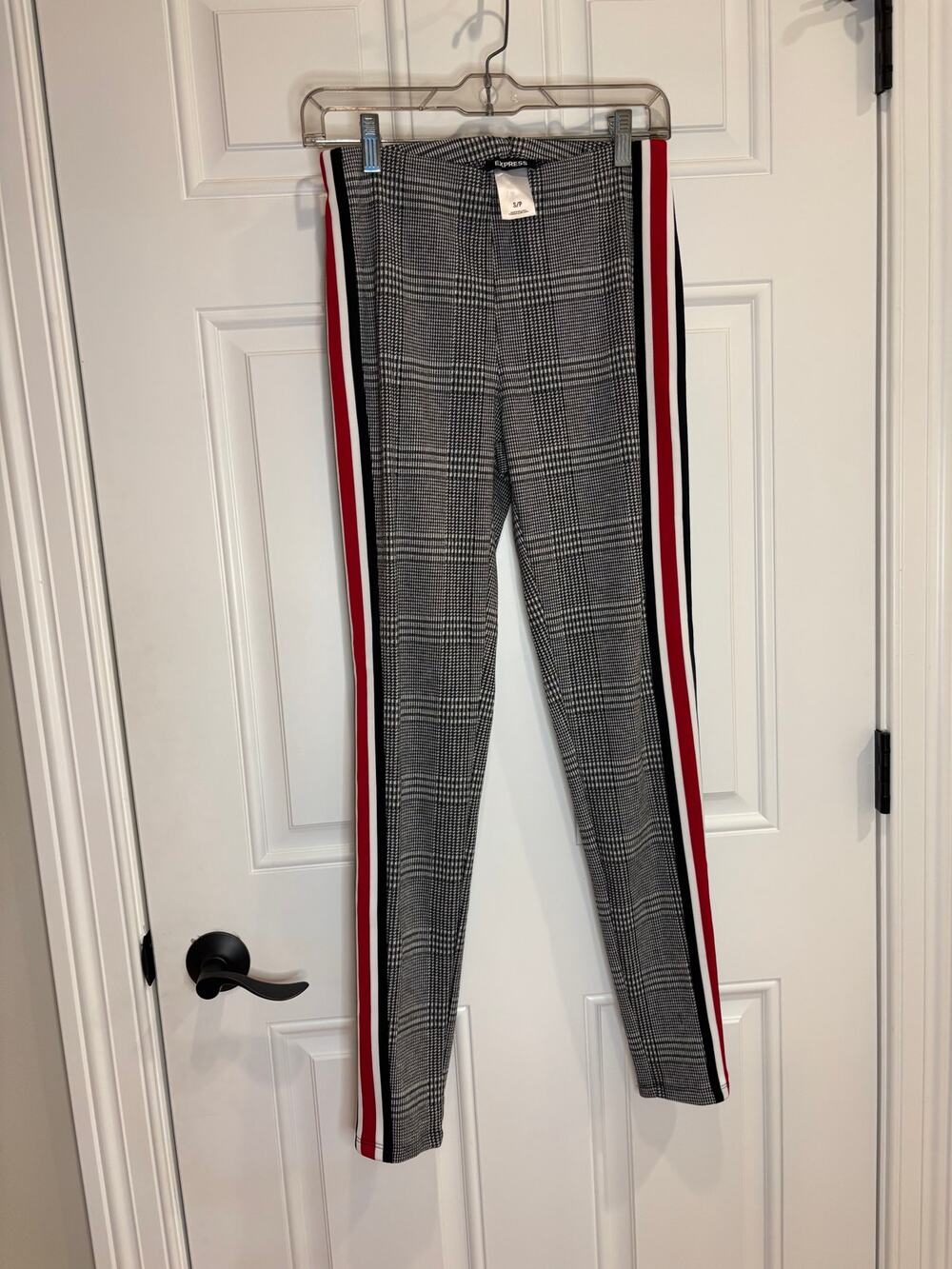 Express Gray Plaid Leggings with Red & Black Side Stripes – Small